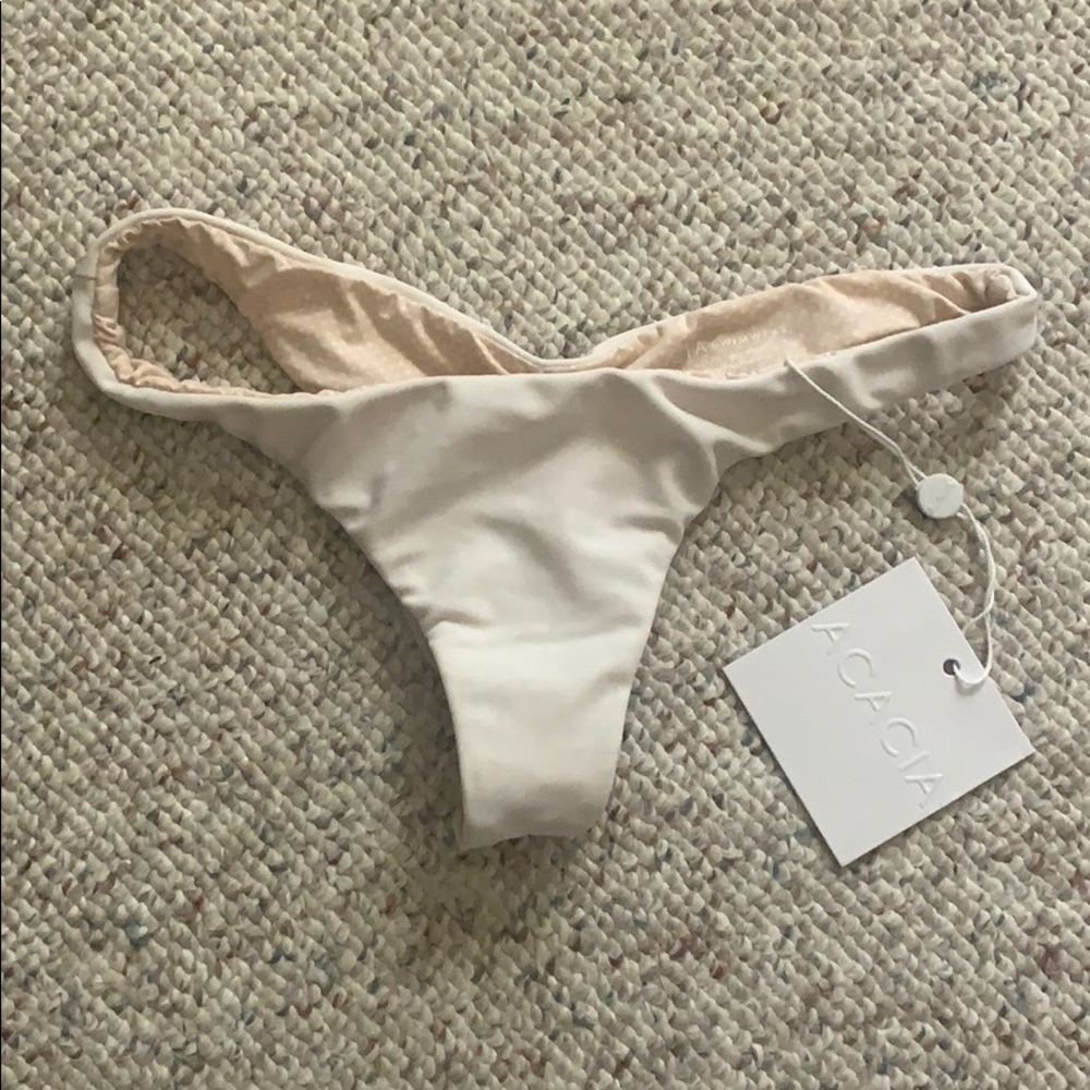 Acacia Axel Bottom Size P